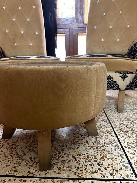 Chairs and table set 6