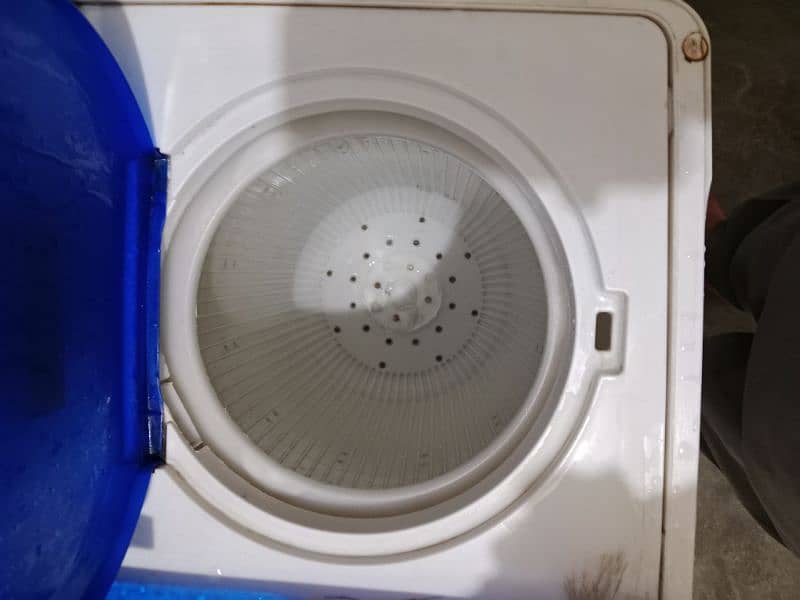 washer & dryer 6