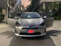 Toyota Aqua S Package