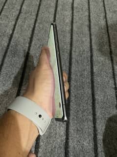 SHARP AQUOUS R6 5G