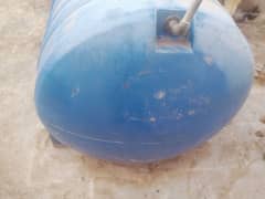 Water tanky