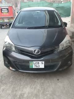 Toyota Vitz 2012