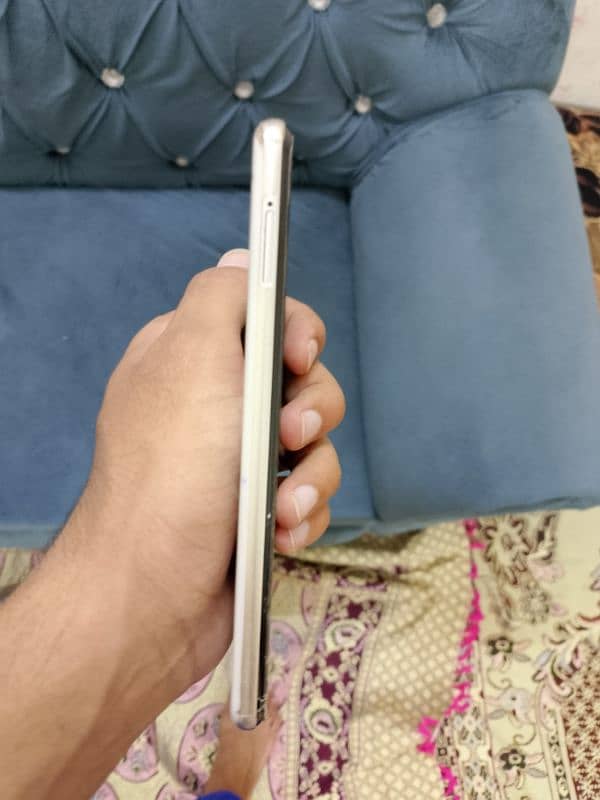 Aquos sharp r3 single sim PTA approved 2