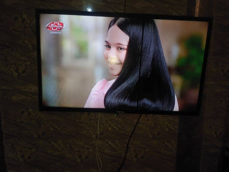 Hisense led 32 youtube, wifi read add 3
