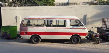 Toyota Hilux 1982 Van