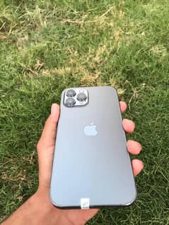 12 pro max ( EXCHANGE AVAILABLE)
