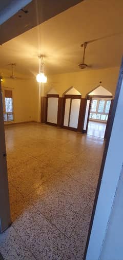 3 BED DD BANGLOW FLOOR FOR RENT NAZIMABAD NO. 4