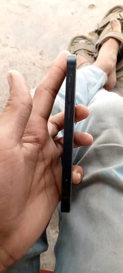 12mini 128gb battery 82
