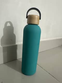 Water bottles 750 ml, minimum order 1000 bottles