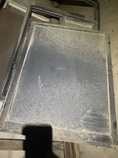Window for sale 5 by 4 size.