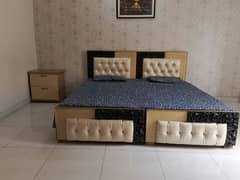 2 Single bed with mattresses