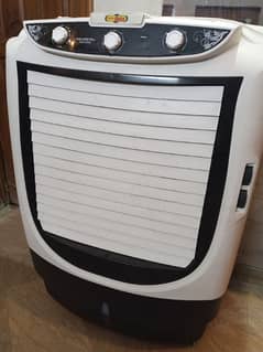Cooler in new condition for sale