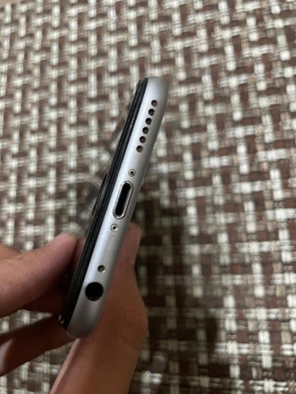 iPhone 6s(03350146907) WhatsApp only 6