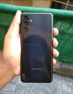 Samsung galaxy a04s 4gb/128gb.     Exchange possible