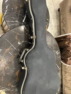 HARD CASE TRAVEL CASE FOR ACOUSTIC/ELECTRIC GUITAR