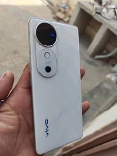 vivo V40 condition 10/10 12gb 256