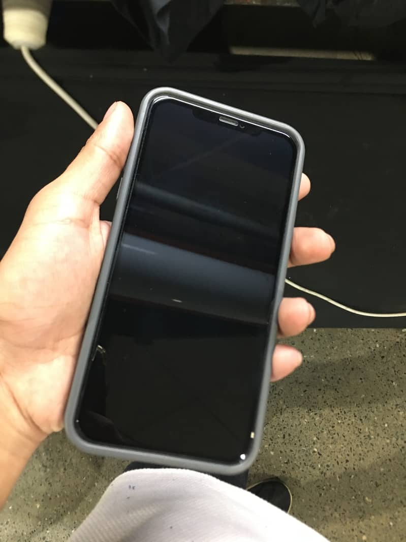 Iphone 11 pro max 1