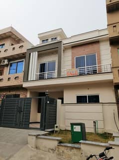 Size 25x40 Brand New Double Store Luxury House For Sale IN G-13