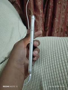 iPhone 7 PTA