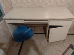 computer table