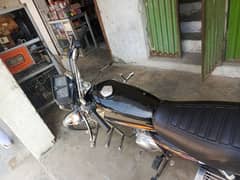 Honda 125 17 model black