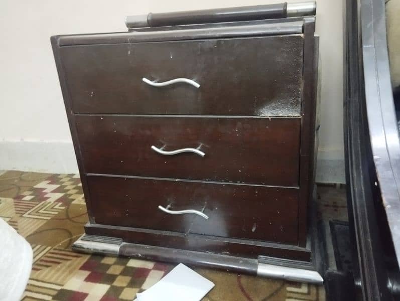 king bed without mattress with 2 side tables and one table 3 in one 3