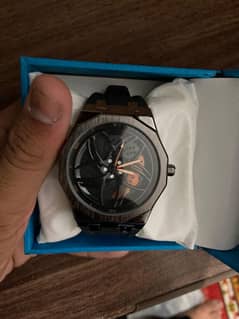 premium dynamic watch