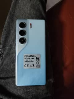 Tecno camon40 pro