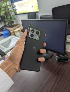 OnePlus 10 pro dualphysicalsim working from 5months exchange possiable