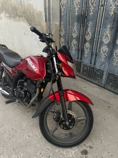 SUZUKI GR 150 Red