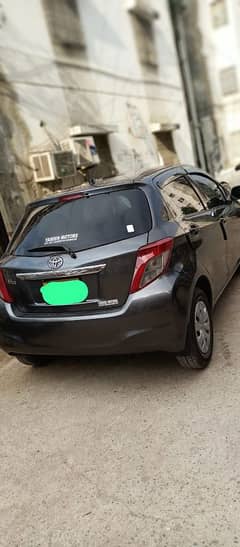 Toyota Vitz 2012