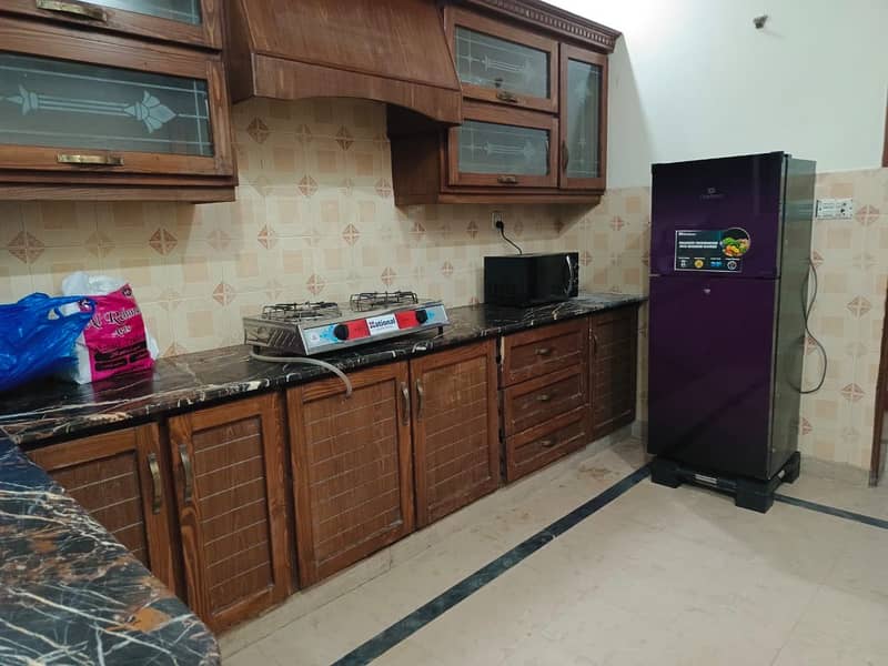 5 Marla Lower Portion Fully Furnished Separate Entrance With Safe Parking 2