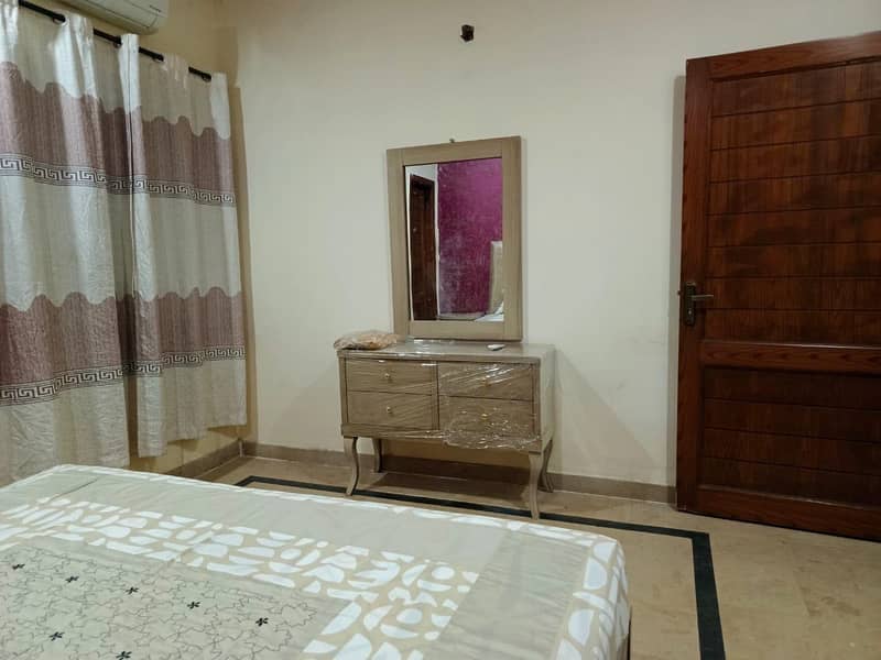 5 Marla Lower Portion Fully Furnished Separate Entrance With Safe Parking 7