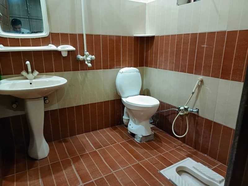 5 Marla Lower Portion Fully Furnished Separate Entrance With Safe Parking 13