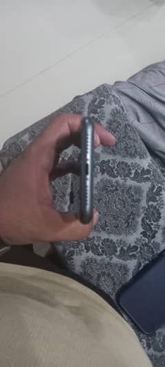 iPhone 11 128Gb PTA Approved 86% Health water Pack