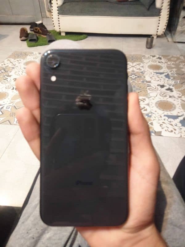 iphone XR 10/10 condition 7