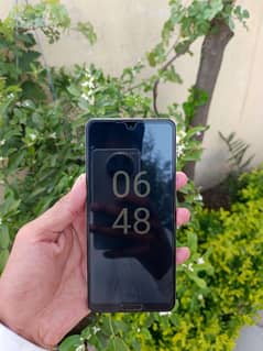 SHARP AQUOS R5G
