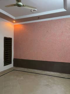 Ghouri town pH 5B Ground floor water electrity Gass Available
