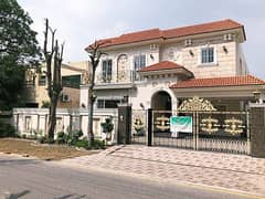 ONE KANAL BRAND NEW VICTORIA DESIGNED BUNGALOW AT THE TOP LOCATION