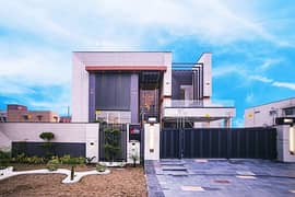 ONE KANAL ULTRA MODERN ATTRACTIVE BUNGALOW SUITS YOU