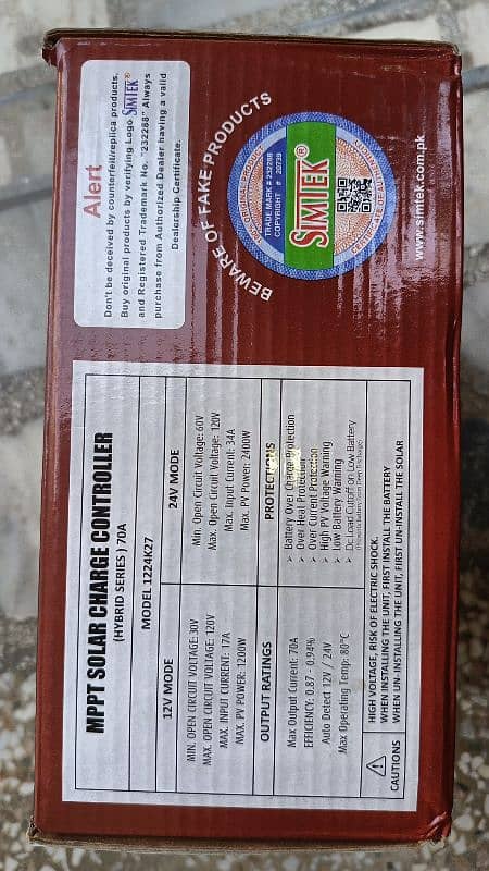 Simtek MPPT solar charge controller hybrid 3