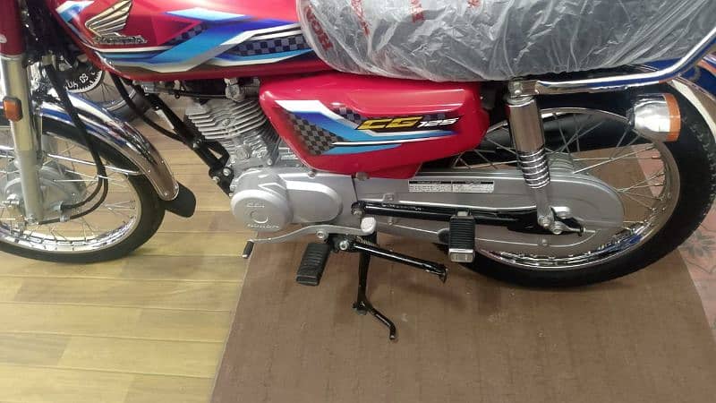 Honda 125 all modal for sell in Mirpur also self start 12