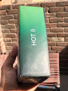 infinix hot 8 4/64gb touch brake or LCD m black dot h chalna m OK ha