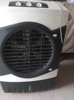 air cooler black white good condition