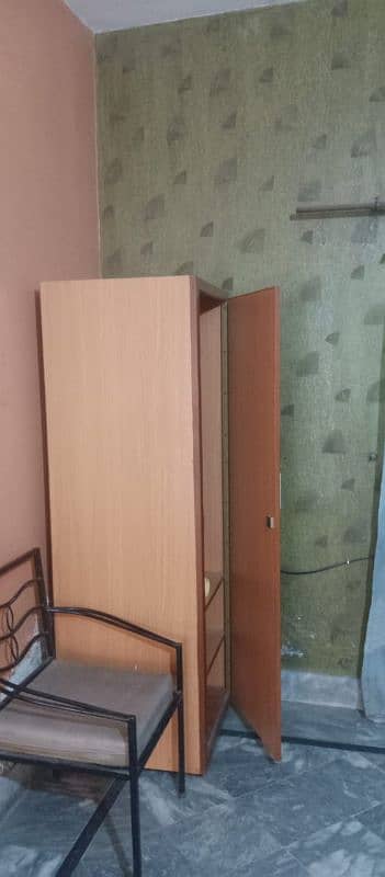 AC ROOM FOR RENT NEAR LYALLPUR GALLERIA CANAL  RD kashmir pul  fsd 0