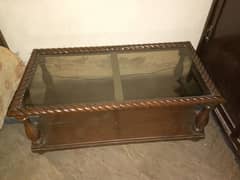 table is very good condition