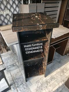 Rostrum/Dice/Lecture stand/Speech counter