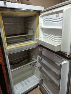 1 dor used Refrigerator size 14.8to10 conditions