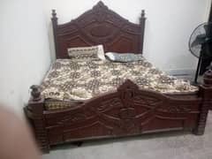 double bed 1 year used. new condition