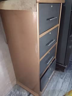 4 drawer box